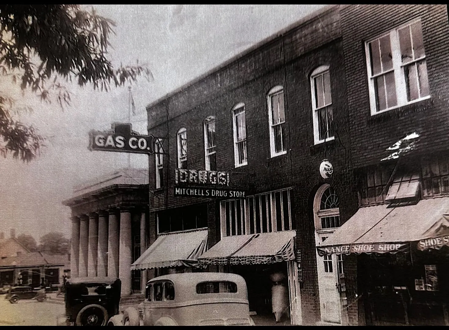 125 & 127 W Solomon St — Photo 2
