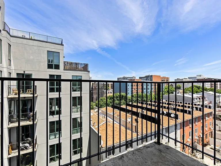 412 Herkimer St #6E — Photo 9