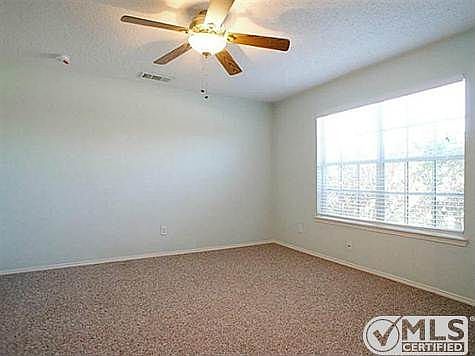 2nd image of 1036 Canyon Dr