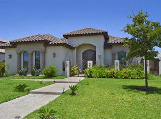2916 Dickinson Dr, Laredo, TX 78041