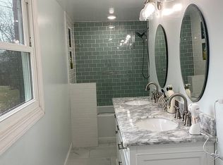 5 Victor St, East Haven, CT 06512