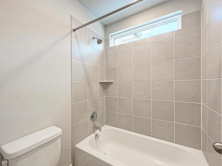 7203 Travertine Spring Dr — Photo 31