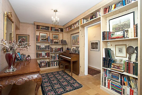 Sold by Kleier Residential | media 25