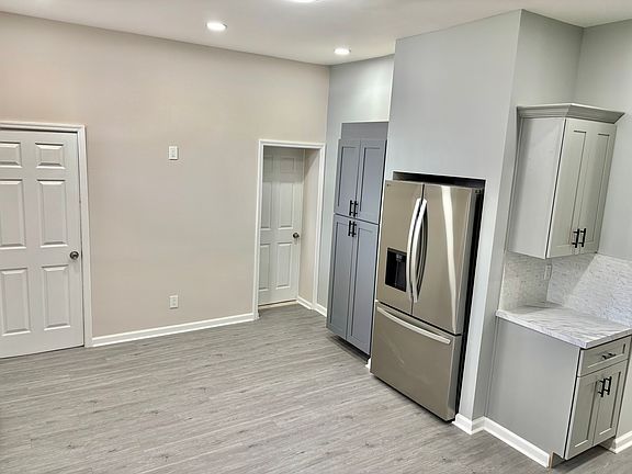 3rd image of 127-129 Fulton St APT 1