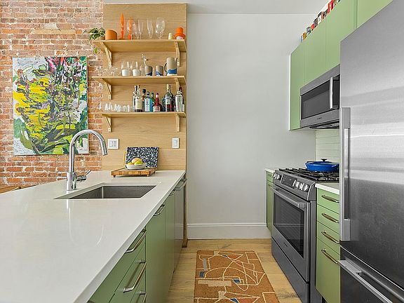 5th image of 675 Lafayette Ave APT 2