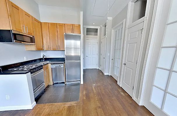 1st image of 459 W 50th St #4K