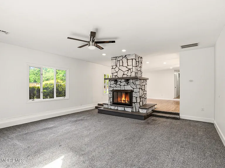 2021 Paterson Ave — Photo 7