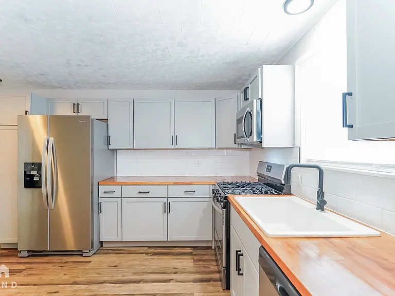 245 Saint Christopher Ln — Photo 10
