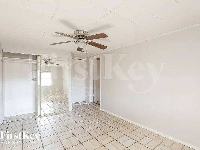 3021 W Camelback Rd — Photo 9