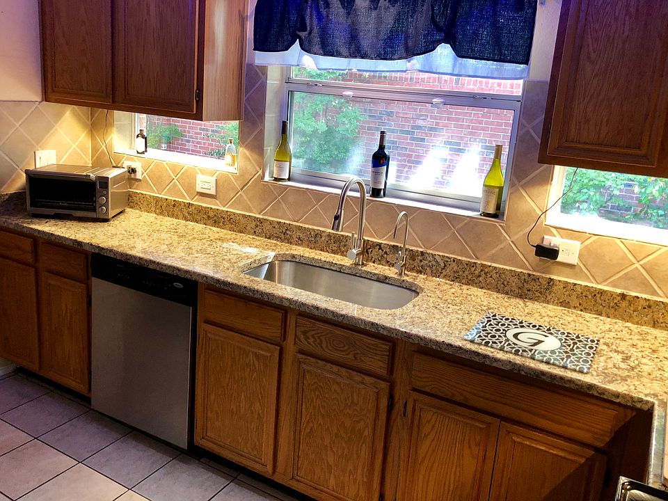 1st image of 2608 Cheshire Dr