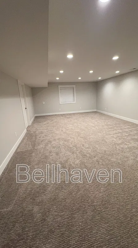 4 bed, 3.0 bath, 3160 sqft, $2,350 — Photo 4