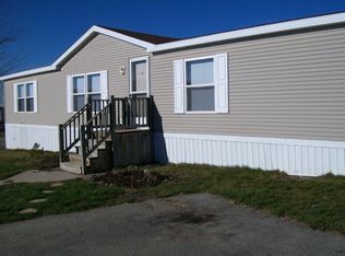 8514 Barkwood Cir, Fenton, MI 48430