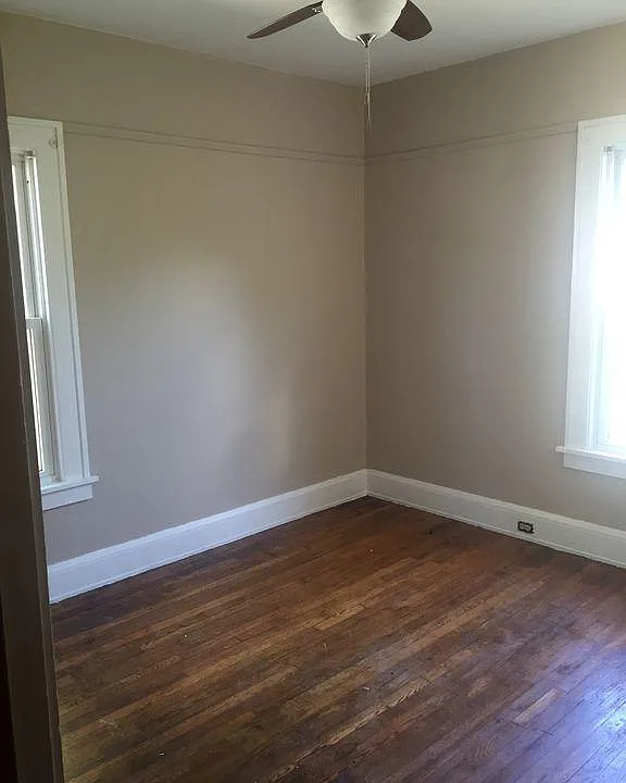 Bedroom w/ Hardwood Floor and ceiling fan