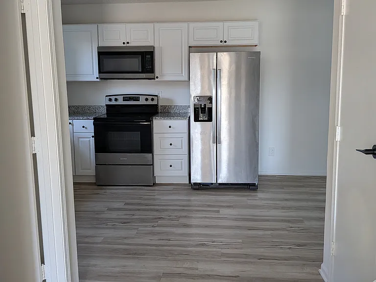 3910 Overland Cir — Photo 1