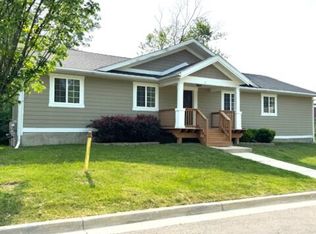 3 Maple Village Ct, Ann Arbor, MI 48103