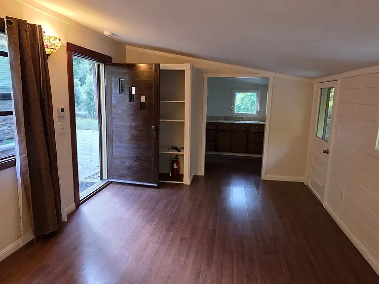 601 Old Hazel Dell Rd — Photo 4