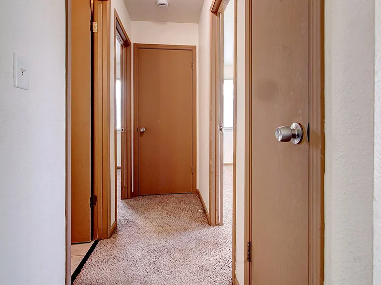 419 Stratford Way #6 — Photo 13