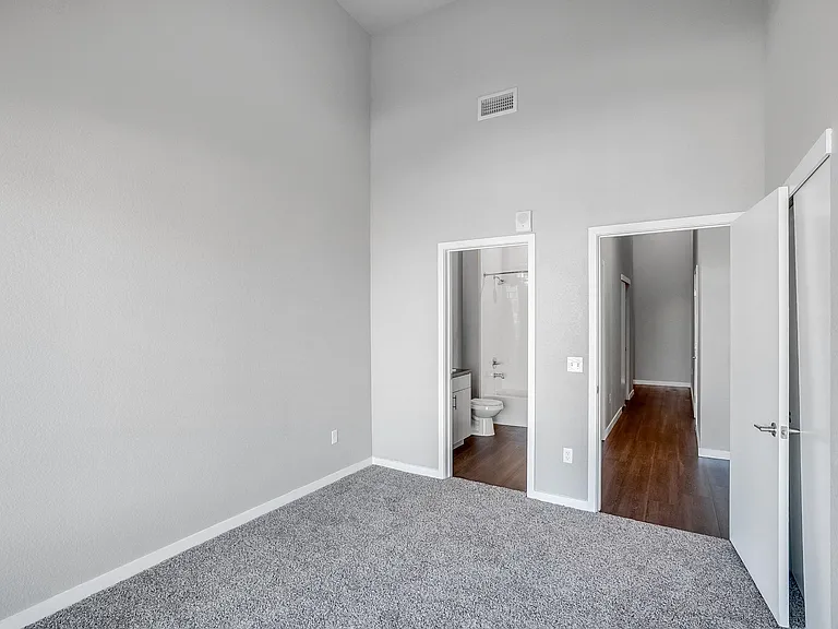 Larimer 35 — Photo 81