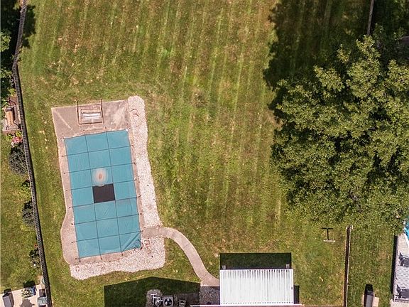 4th image of 5829 Waynegate Rd