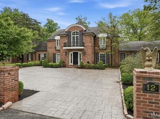 12 Glenview Rd, Saint Louis, MO 63124
