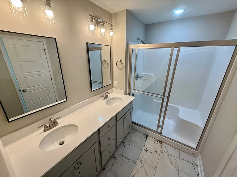 8103 King Rd — Photo 12