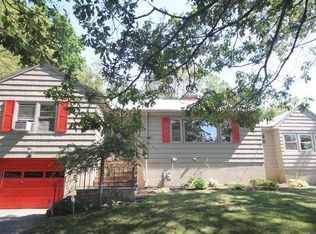 83 Robert Rd, Marblehead, MA 01945