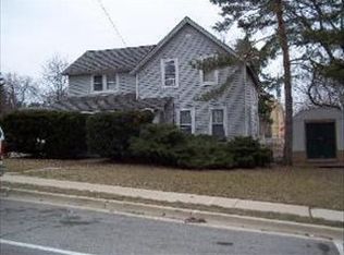 312 Jackson St, Dundee, IL 60118