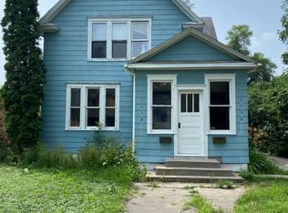 1118 Belmont Rd, Grand Forks, ND 58201