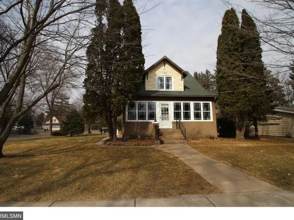 640 3rd Ave SW, Cambridge, MN 55008
