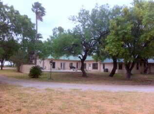 201 Community Rd., Carrizo Springs, TX 78834