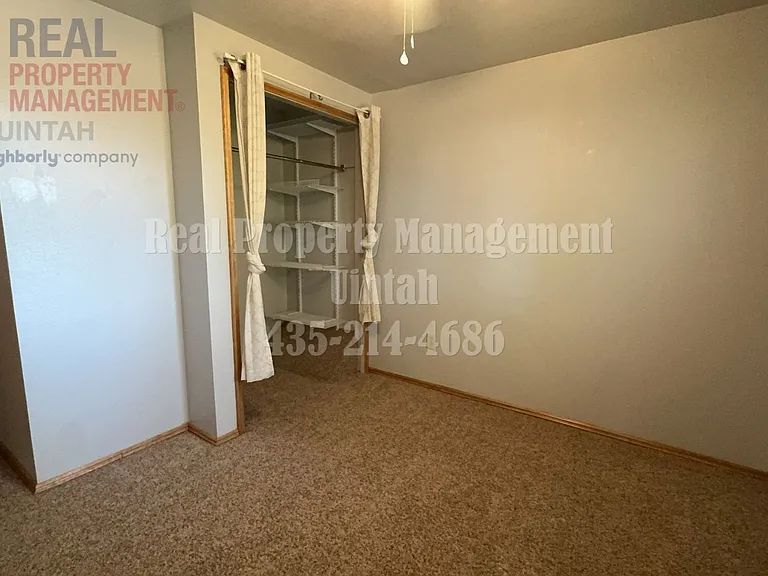 456 S 3130 W — Photo 6