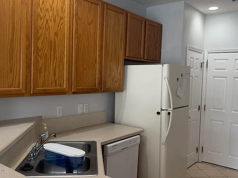 3945 Buckthorne Dr #A — Photo 2