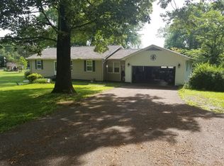 2875 Lylewood Rd, Woodlawn, TN 37191