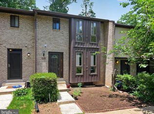 7871 Briardale Ter, Rockville, MD 20855