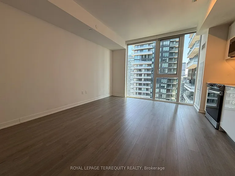 357 King St W #3307 — Photo 3