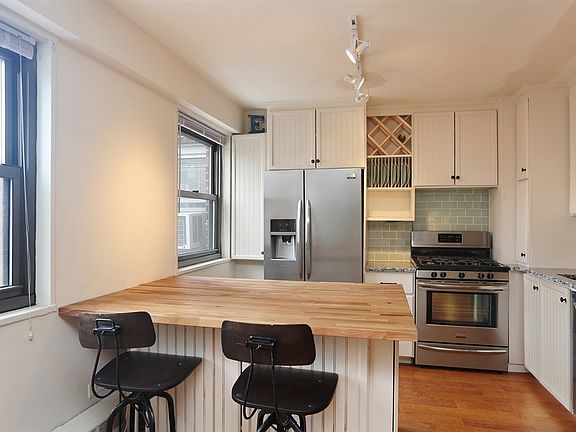 2nd image of 230 Jay St APT 16D