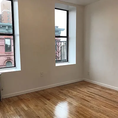 Rented by SERHANT. | media 11