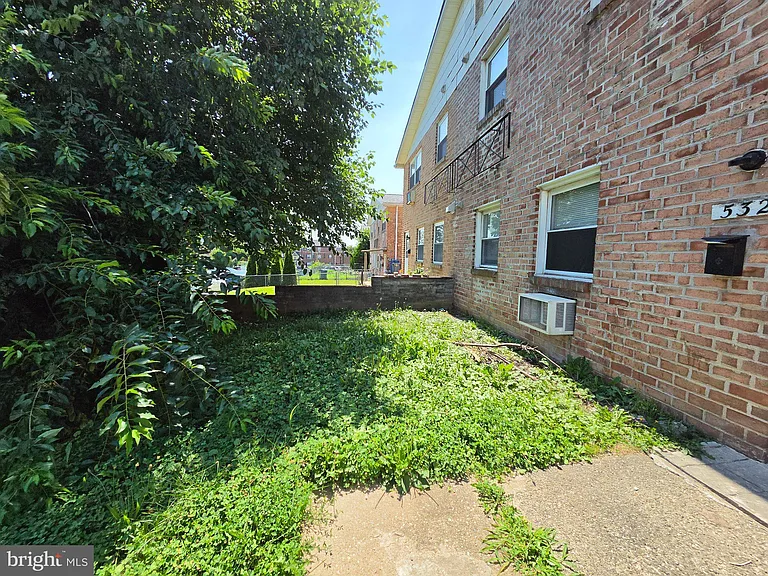 Foster St — Photo 16