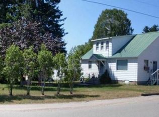 813 Hall Hay St, Crivitz, WI 54114