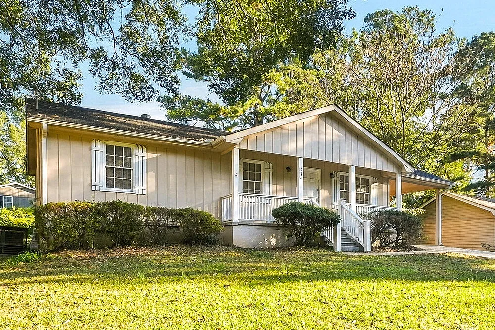 3 bed, 1.5 bath, 1116 sqft, $1,490 — Photo 3