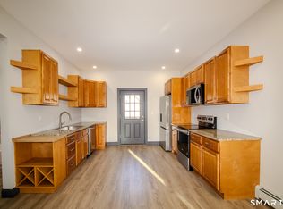133 North St #2, Seymour, CT 06483