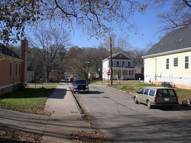 1st image of 373 Delevan St SW