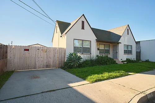 116 E Orchard St Photo 1