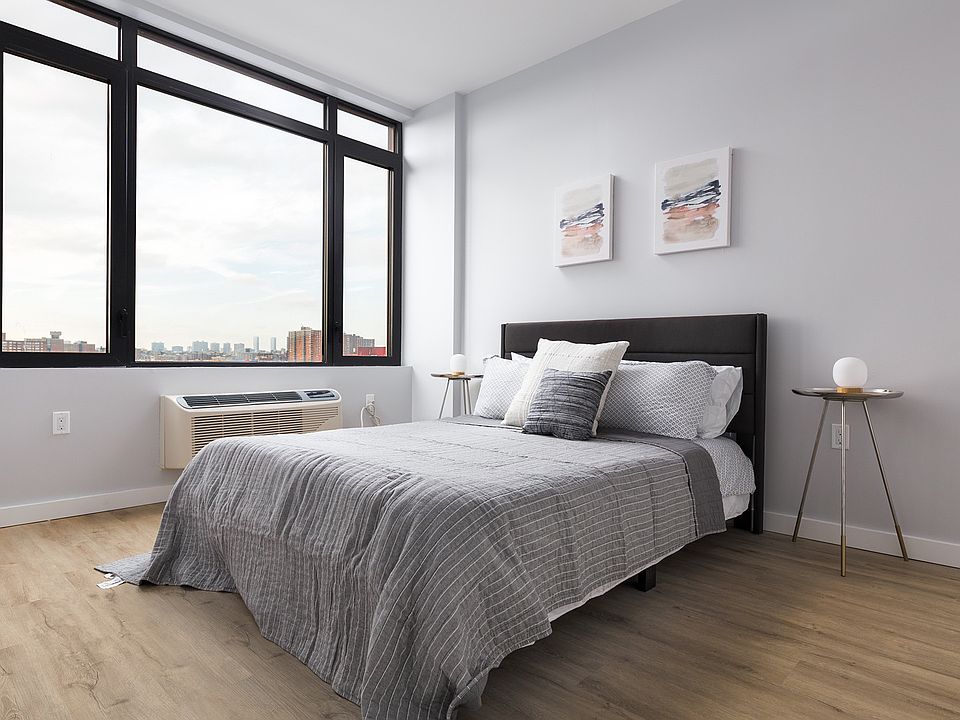1st image of 276 Grand Concourse #914NT