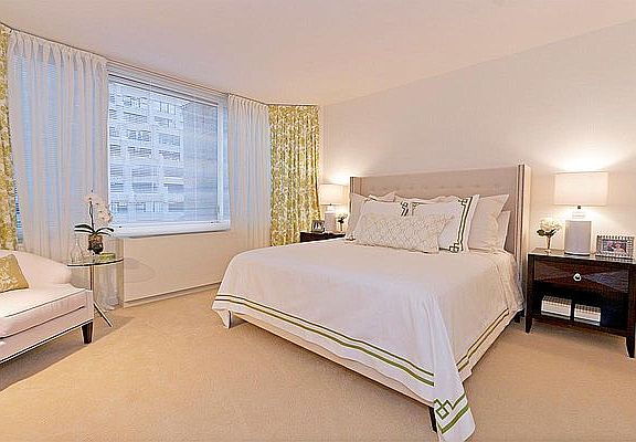 4th image of 330 W 39th St APT 24F