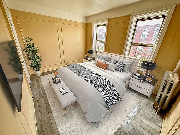 3rd image of 1064 Cauldwell Ave #4R