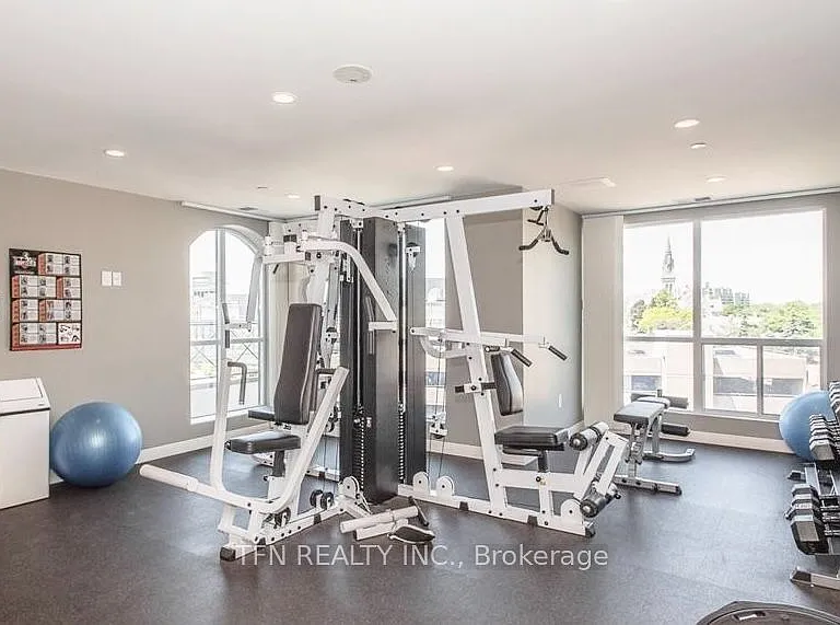 160 Macdonell St #1508 — Photo 32