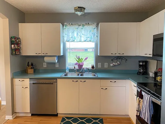 Bay Meadows Ln — Photo 4