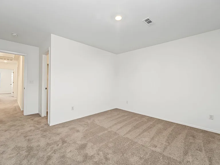 6718 SW Memphis Ave — Photo 10