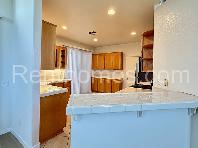 11065 Caminito Arcada — Photo 6